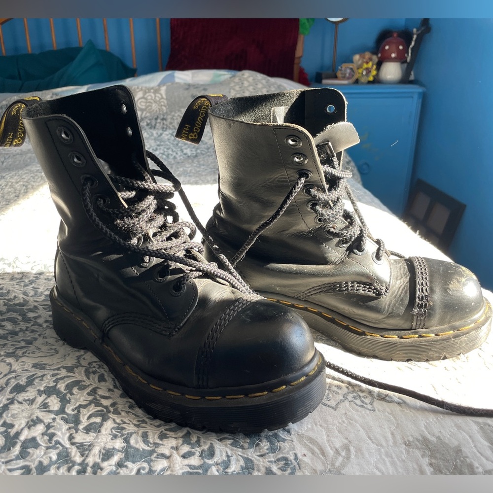 Steel Toe Docs Boots 10 hole size 8 women